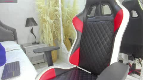 Karely online show from March 30, 1:11 pm