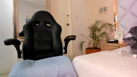 Karina online show from February 25, 7:42 am