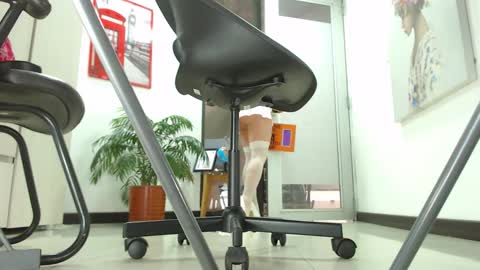 Karin online show from October 18, 3:38 pm