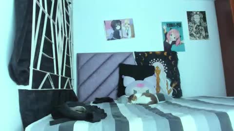 KARINNA  RAVEN online show from February 24, 12:02 am