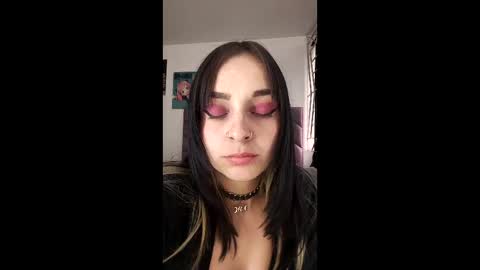 KARINNA  RAVEN online show from March 3, 11:01 pm