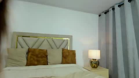 karla_queen7 online show from July 2, 11:26 am