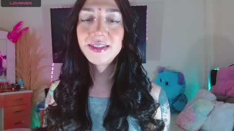 karla online show from December 23, 11:39 pm