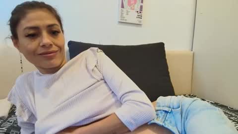 Crystyna online show from October 25, 6:57 am