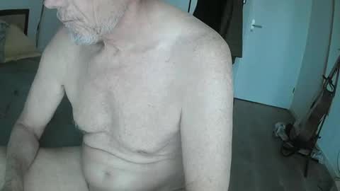 Karl online show from January 11, 8:33 am