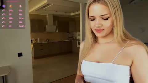 Olivia online show from December 14, 9:04 am