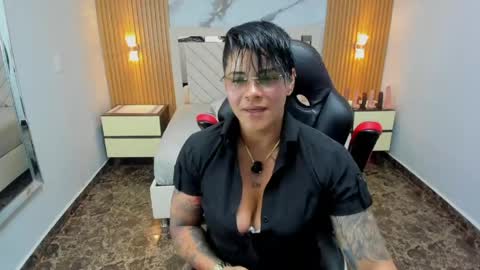 Karol and Luna online show from April 16, 8:09 pm