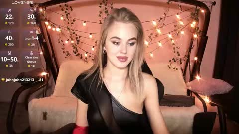 KarolinaHayes online show from February 14, 2:42 pm