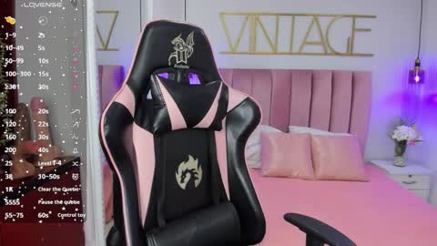 kaseythompson online show from October 20, 1:16 pm