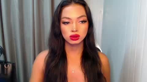 IVY JANE online show from April 8, 5:54 am