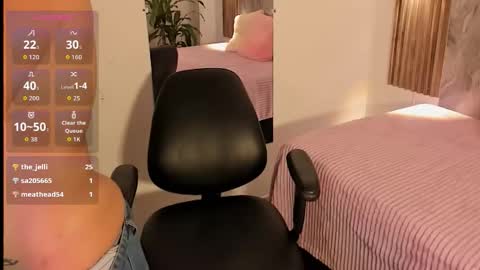 kate owens online show from December 13, 7:40 pm