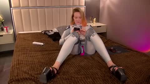 Kate Stormy online show from November 10, 4:59 am