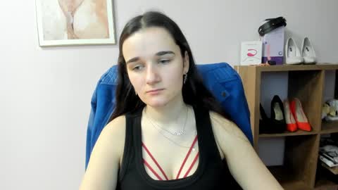 Kate  online show from April 19, 7:09 am