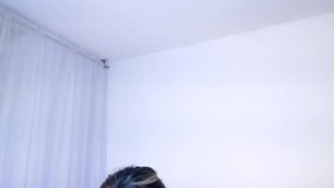 Help me with rate thanks  online show from April 12, 4:27 am