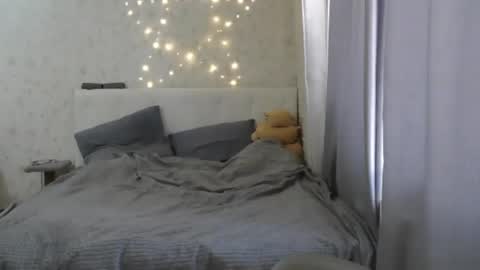 Kate Bunny online show from June 3, 3:31 am