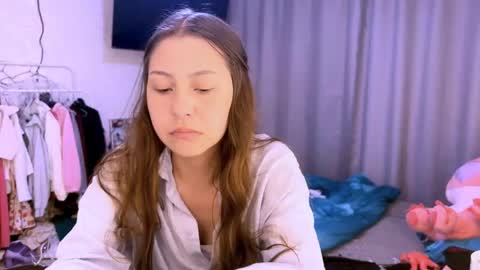 Eshly online show from June 3, 2:33 pm