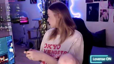 Lisa online show from March 1, 12:01 pm