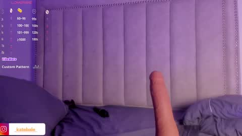 kateryn_bale online show from February 25, 11:37 pm