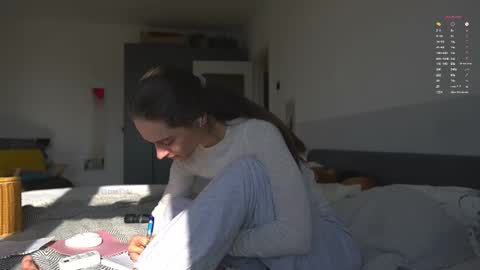 katesee online show from March 11, 10:51 am