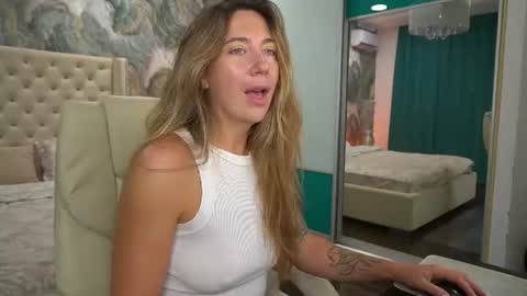 Kate online show from August 2, 6:59 am