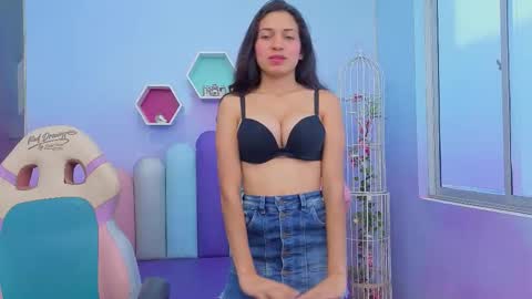 Kate Skinny  online show from December 18, 11:38 am