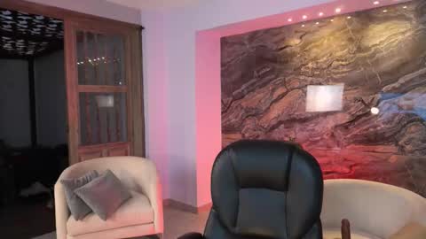 K A T E  online show from January 14, 11:51 am