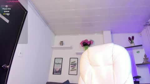 Katherin  online show from April 25, 1:41 pm