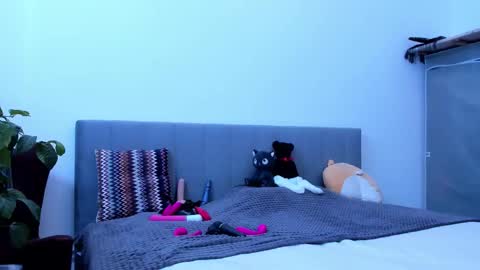 Katherine online show from March 8, 8:18 am