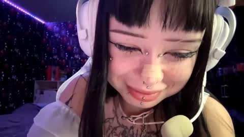 Luna online show from March 4, 3:42 pm