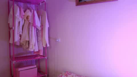 Katie Deville online show from October 31, 3:07 am