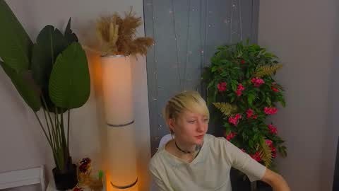 Kathryn online show from March 9, 6:29 am