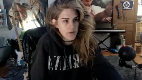 Katie online show from April 29, 4:06 am