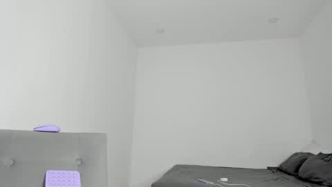 Follow me on instagram and twitter as correaktnees online show from March 4, 10:13 am