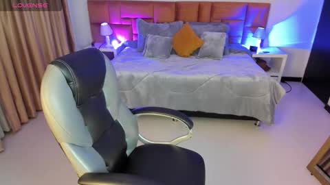 Katnia and Marcuz online show from September 10, 11:33 am