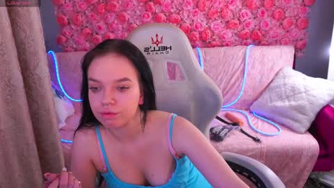 katrinpearlss online show from April 8, 7:50 pm