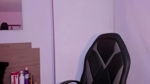 katta_martini_ online show from December 1, 12:14 pm