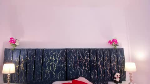 Katte online show from April 17, 1:57 pm