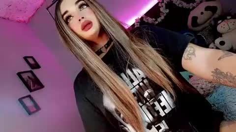 kattie_sweet_ online show from November 5, 10:45 pm