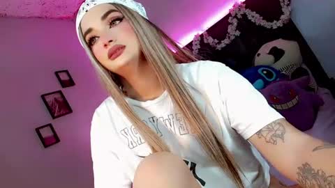 kattie_sweet_ online show from October 26, 12:55 am