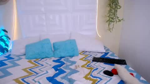 katty online show from April 22, 3:08 pm