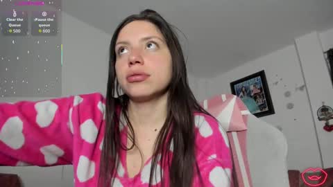 Snapshot of katty_snow chatting on September 12, 12:45 am Katty  online show from September 12, 12:45 am