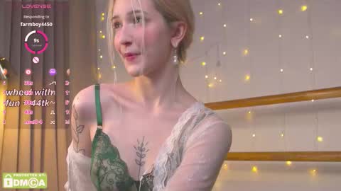 Katy online show from February 8, 2:53 pm