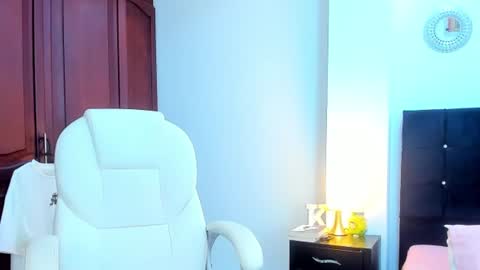 KATYAJHONSS online show from July 18, 11:18 pm