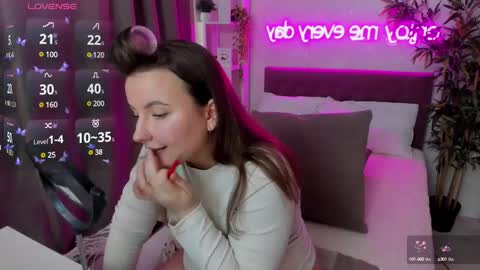 Kate online show from February 19, 6:44 am