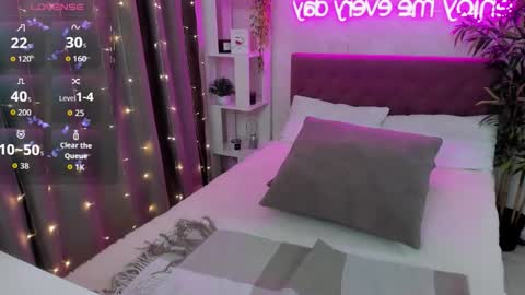 Kate online show from November 7, 7:00 am