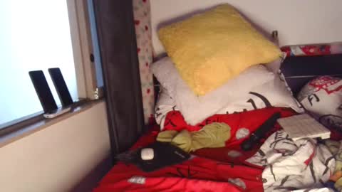  Khawit  online show from March 11, 2:21 am