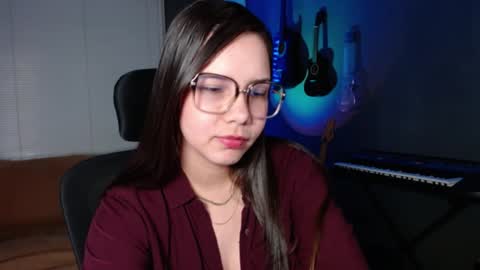 Snapshot of kay_avrill chatting on January 25, 4:34 am Kay online show from January 25, 4:34 am