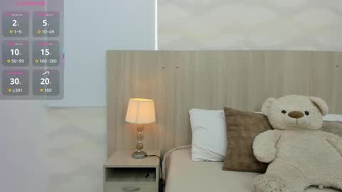   online show from November 6, 11:24 am