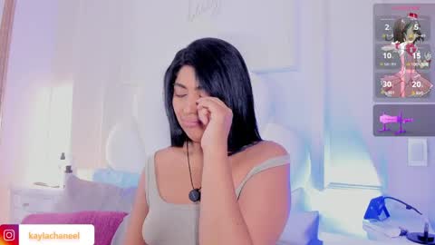 kaylachannell online show from May 7, 3:35 am