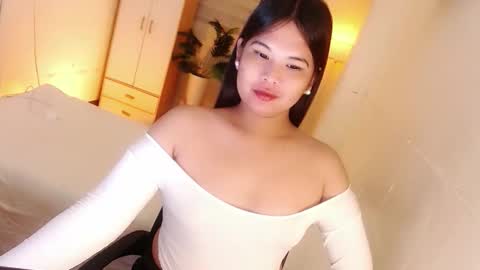 Y O U R        F U T U R E       K A Y L E E  online show from November 7, 4:42 pm